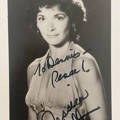 Actress Jessica Walter signed photo