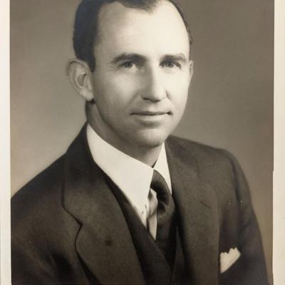 Frank Pace Jr signed photo
