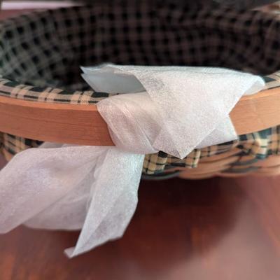New Woven Pie/Dessert Basket With Wood Lid/Liner/Handles 12"