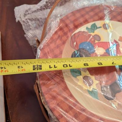 New Harvest Woven Pie/Dessert Basket With Wood Lid/Liner/Handles 12"