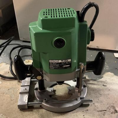 Hitachi 12V 1/2” Router (B1-DZ)