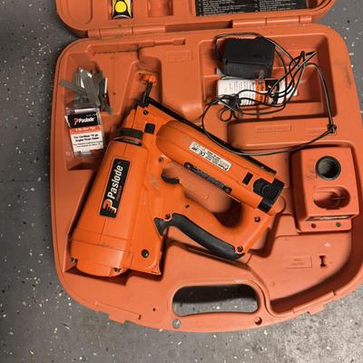 Paslode Impulse Angled Finish and Senco FinishPro 42XP Nailers (B1-DZ)