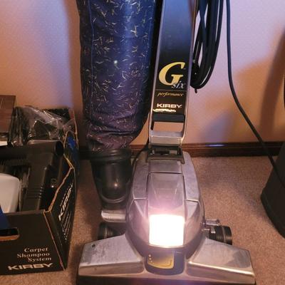 Working Kirby G Six vac with attachment holder amd shampooing attachments