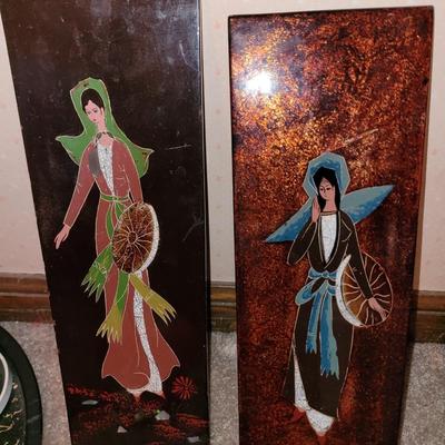 Lot of collectibles and vases