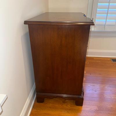 323 Vintage Baker Furniture Georgian Design Mahogany Block Front Dresser