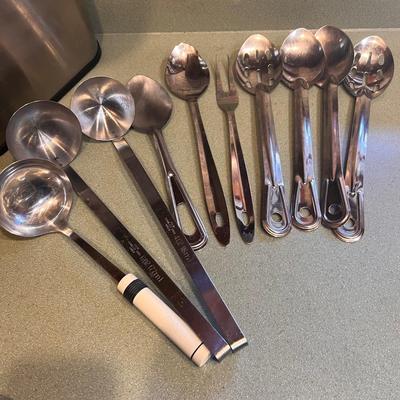 Kitchen Utensils, Gadgets, Canisters & More (K-RG)