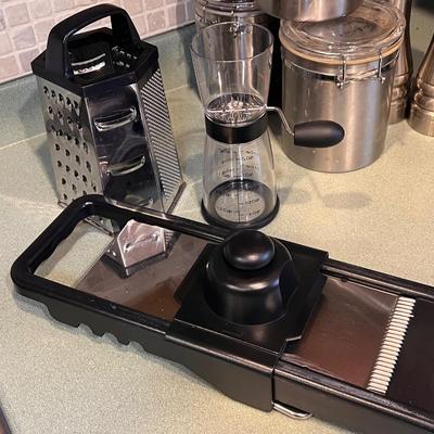 Kitchen Utensils, Gadgets, Canisters & More (K-RG)
