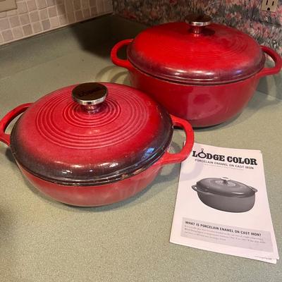 Two Lodge Cast Iron Pots (K-RG)