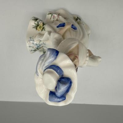 ROYAL DOULTON Figurine - Adele - Peggy Davies