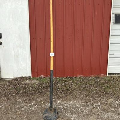 Oshkosh Deep Hole Shovel