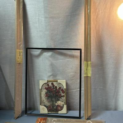 Frame Lot