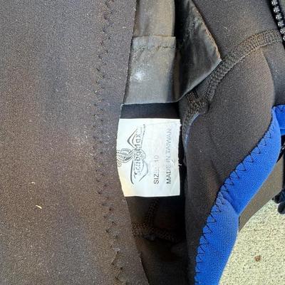 Wet Suits, Flippers and more