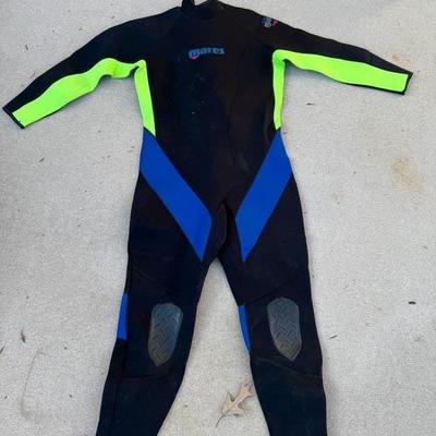 Wet Suits, Flippers and more