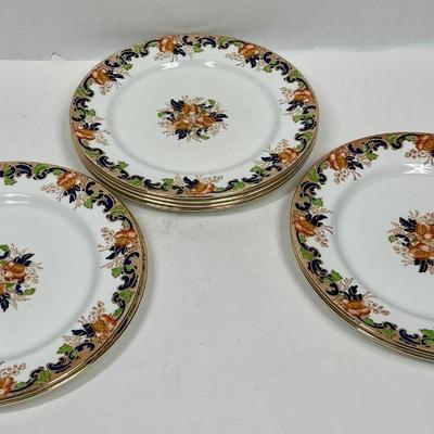 Lot of (8) 9.5" DINNER plates - Antique John Maddock and Son Royal Vitreous, English Transfer ware, Majestic Pattern) pcs. 1875