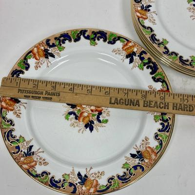 Lot of (8) 9.5" DINNER plates - Antique John Maddock and Son Royal Vitreous, English Transfer ware, Majestic Pattern) pcs. 1875