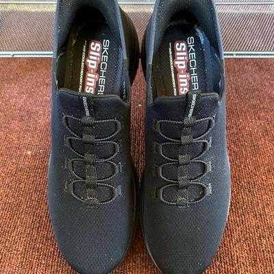 Lot of 5 Pairs of Men’s Sketchers Shoes, Black