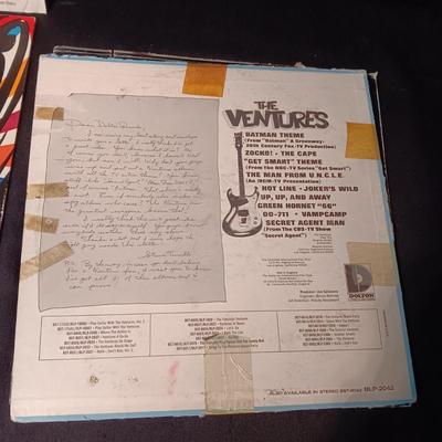 FONZIE FAVORITES, THE VENTURES, ELVIS CHRISTMAS MUSIC AND 70'S MUSIC ON VINYL RECORD ALBUMS