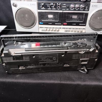 2 PORTABLE RADIOS (PLEASE READ DESCRIPTION)