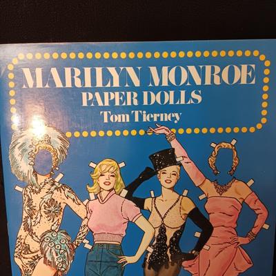 LIKE NEW UNCUT PAPER DOLLS