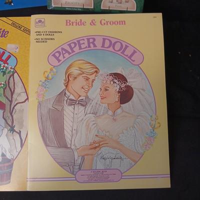 LIKE NEW UNCUT PAPER DOLLS
