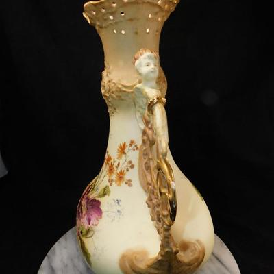Antique Depose` Wein Teplitz Bohemian Porcelain Vase, Austria