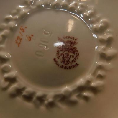 Antique Depose` Wein Teplitz Bohemian Porcelain Vase, Austria