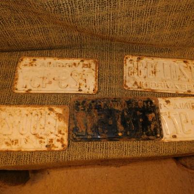 Lot of Vintage Virginia License Plates