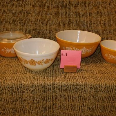 Vintage PYREX “Butterfly Gold” Mixing Bowls &amp; Covered Dish w/ Lid
