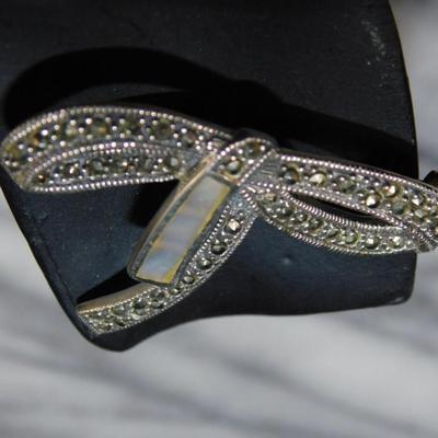 925 Sterling Brooch w/ Marcasite and Mother of Pearl, 9.1g
