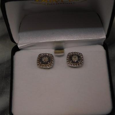 925 Sterling Stud Earrings w/ Diamond Chips, 2.6g