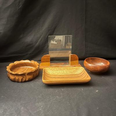 Wooden Bowls & Picture Frame (LR-MG)