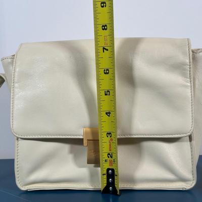 LOT 250: Purse/Handbag Collection - Crazy Horse, Tignanello & More