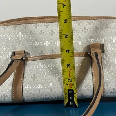 LOT 250: Purse/Handbag Collection - Crazy Horse, Tignanello & More