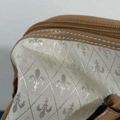 LOT 250: Purse/Handbag Collection - Crazy Horse, Tignanello & More