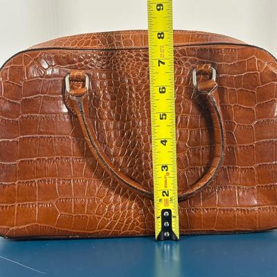 LOT 250: Purse/Handbag Collection - Crazy Horse, Tignanello & More