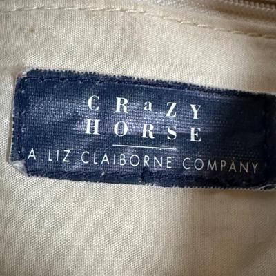 LOT 252: Purse/Hand Bag Collection - Crazy Horse, Stone Mountain & More