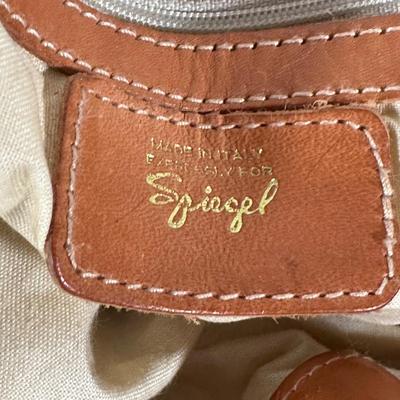 LOT 252: Purse/Hand Bag Collection - Crazy Horse, Stone Mountain & More