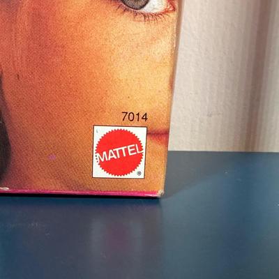 LOT 261: Barbie Collection - Cali Girl, Fashion Fever, My Graduation 2003, Fashion Avenue, Teacher Barbie & More