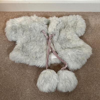 LOT 164: Cabbage Patch Kids Collection - World Traveler, Growing Hair & Young Astronaut in Box