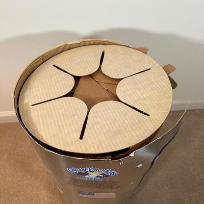 LOT 164: Cabbage Patch Kids Collection - World Traveler, Growing Hair & Young Astronaut in Box