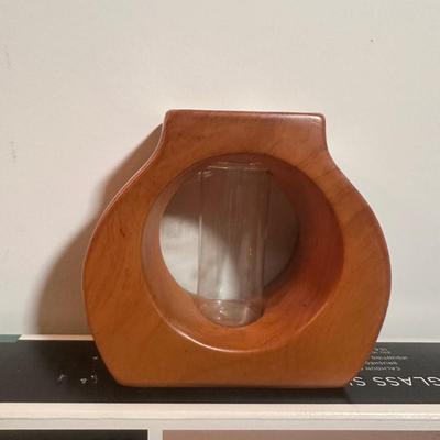 LOT 265: Beautiful Home Decor Collection