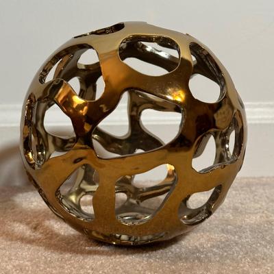 LOT 265: Beautiful Home Decor Collection