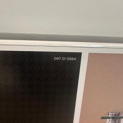 LOT 265: Beautiful Home Decor Collection