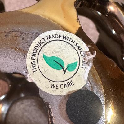 LOT 265: Beautiful Home Decor Collection