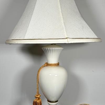 LOT 266: Beautiful Ceramic Table Lamp & Wooden Framed Wall Mirror