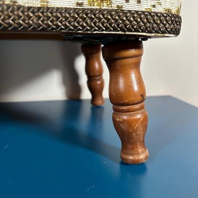 LOT 267: Sewing/Knitting Essentials!