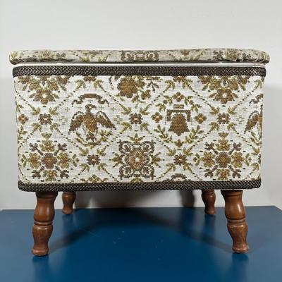 LOT 267: Sewing/Knitting Essentials!