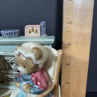 LOT 268: Wedgwood Beatrix Potter Teapot, Vintage Otagiri Music Boxes: Home Sweet Home & You've Got a Friend