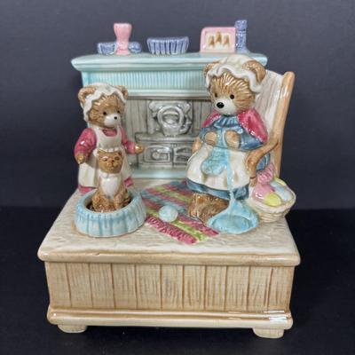 LOT 268: Wedgwood Beatrix Potter Teapot, Vintage Otagiri Music Boxes: Home Sweet Home & You've Got a Friend
