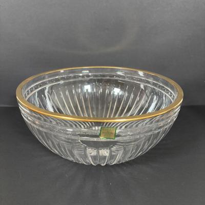 LOT 270: Stunning 10"rd. Marquis by Waterford Crystal Hand-cut Slovenia Bowl